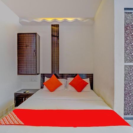 Oyo 76486 Silver Moon Mumbai Kültér fotó